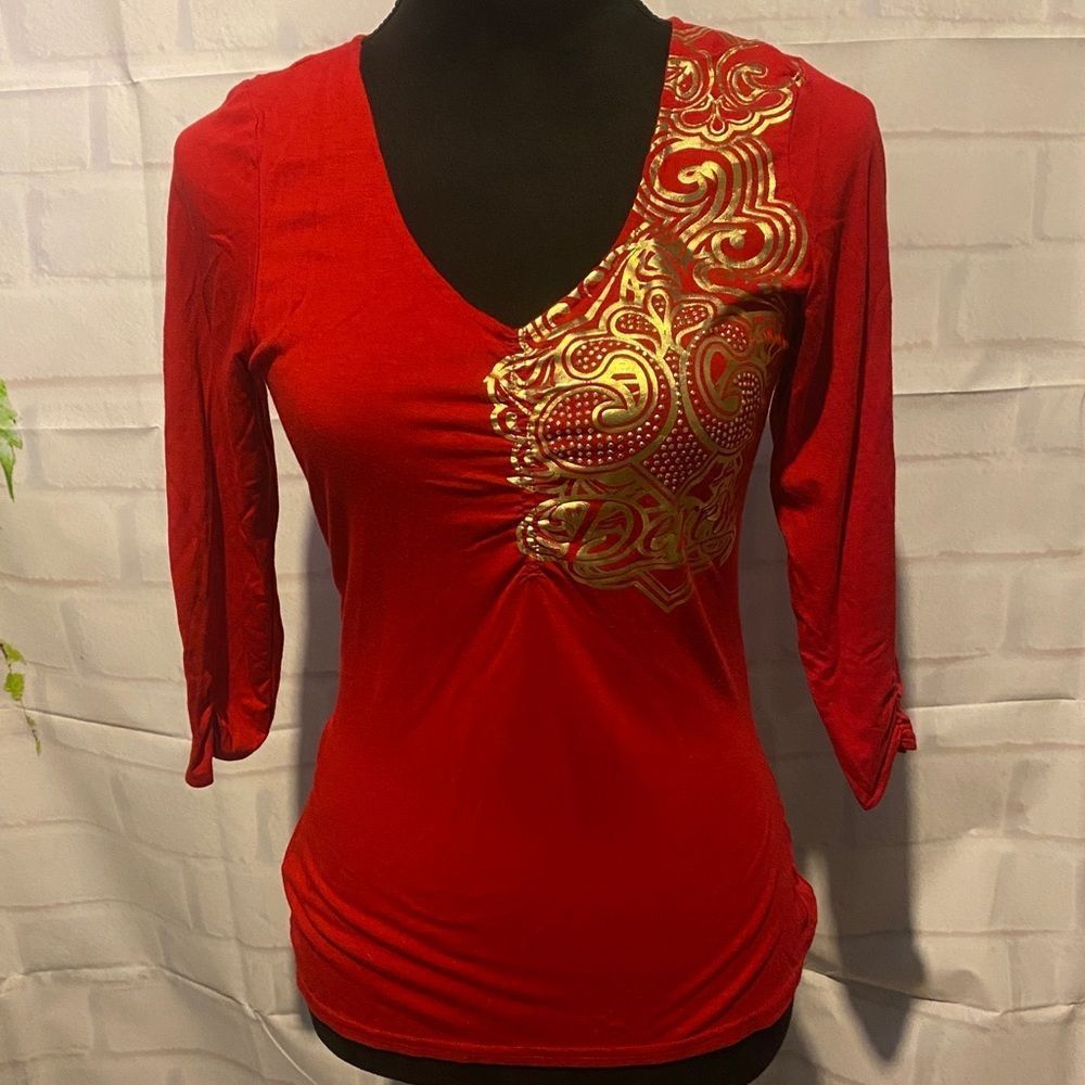 NWOT DEREON TOP​​